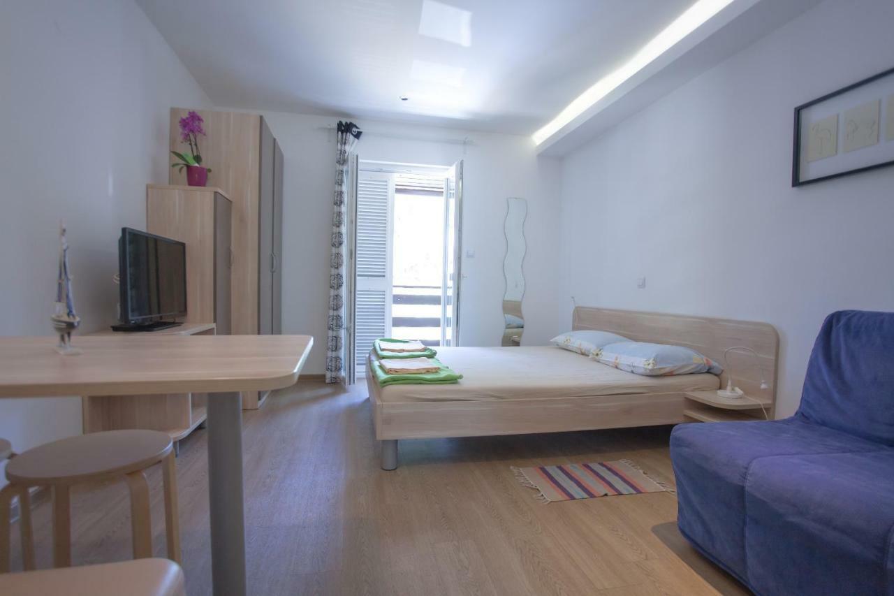 Studio Apartment - Seaview Premantura Zewnętrze zdjęcie
